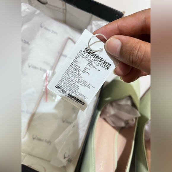 Women mint color solid pumps (heels) - SIZE- UK-7, EUR-40 - Picture 3 of 13